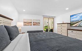 Ground Level Pet-Friendly Condo Seconds From Beach